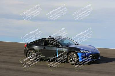 media/Jan-08-2023-SCCA SD (Sun) [[8f6a5b9391]]/Advanced Group/Session 1 (Bowl)/